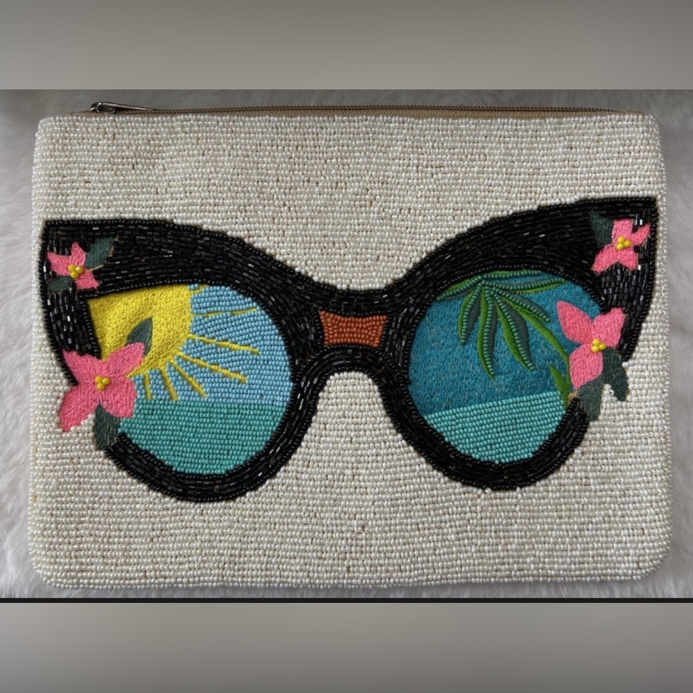 Beaded Sunglasses Clutch